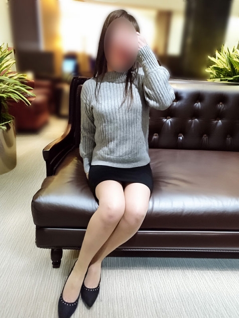 熟女　なるみ