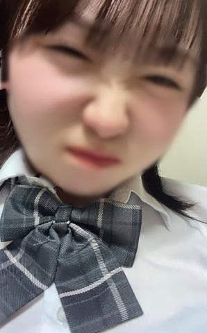 <img class="emojione" alt="🤧" title=":sneezing_face:" src="https://fuzoku.jp/assets/img/emojione/1f927.png"/>