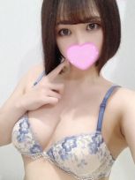 ひとみ★Fカップ美乳スタイル抜群