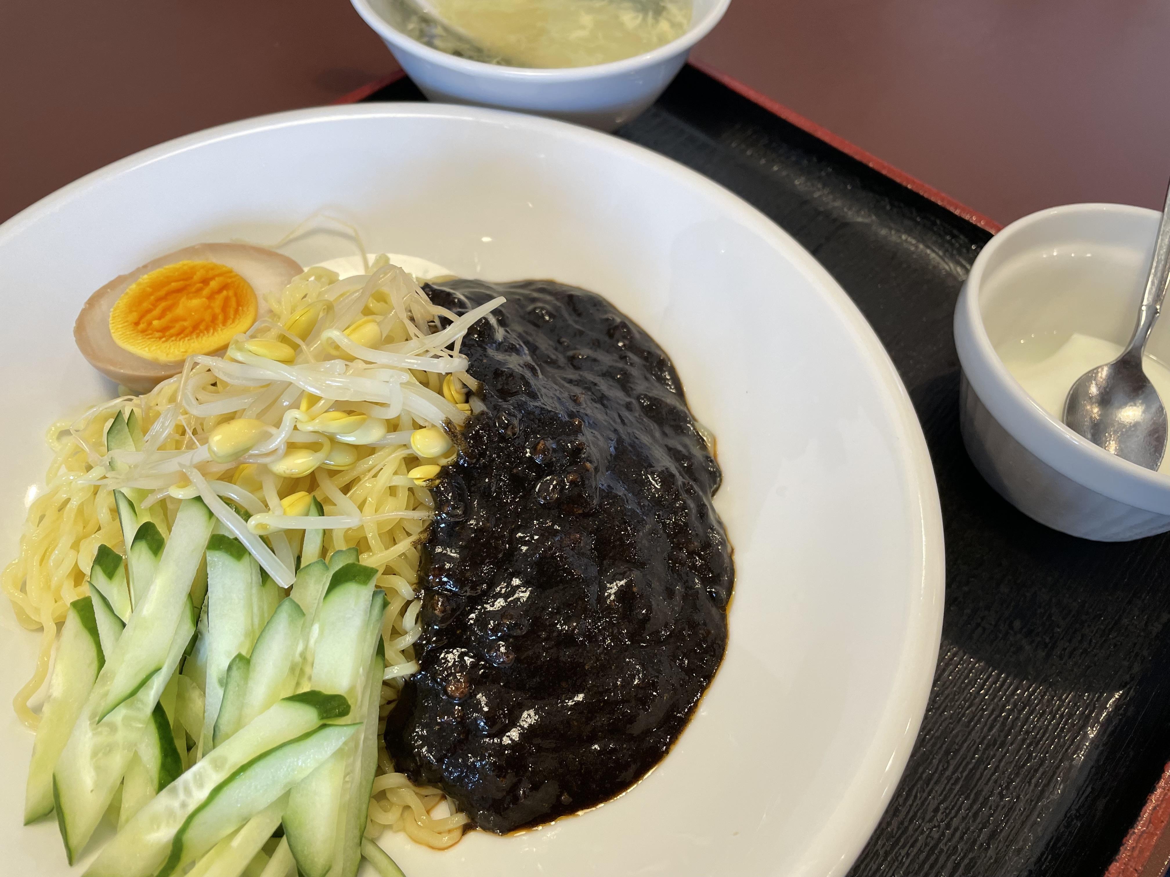 炸醤麺<img class="emojione" alt="🍜" title=":ramen:" src="https://fuzoku.jp/assets/img/emojione/1f35c.png"/>