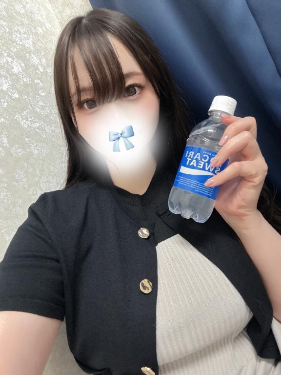 <img class="emojione" alt="💦" title=":sweat_drops:" src="https://fuzoku.jp/assets/img/emojione/1f4a6.png"/>.