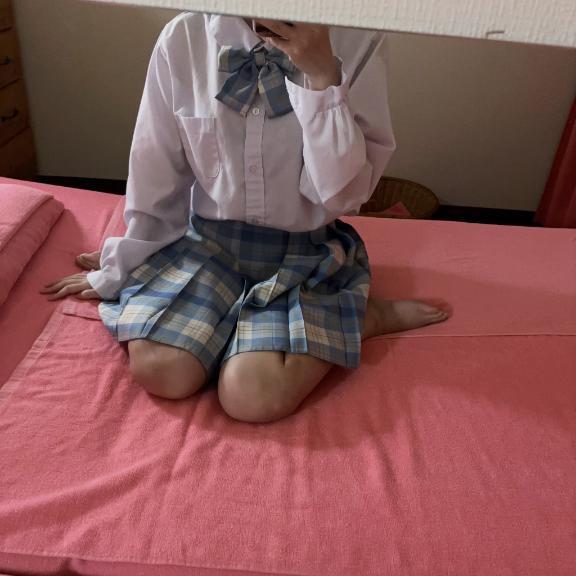 <img class="emojione" alt="🤧" title=":sneezing_face:" src="https://fuzoku.jp/assets/img/emojione/1f927.png"/>