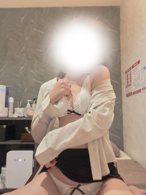 かにカニ<img class="emojione" alt="🦀" title=":crab:" src="https://fuzoku.jp/assets/img/emojione/1f980.png"/>