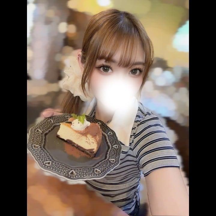 おはよ<img class="emojione" alt="☀️" title=":sunny:" src="https://fuzoku.jp/assets/img/emojione/2600.png"/>