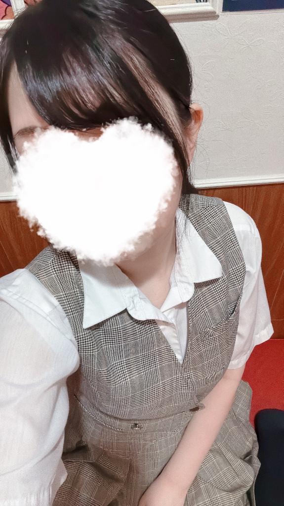 登校中<img class="emojione" alt="❣️" title=":heart_exclamation:" src="https://fuzoku.jp/assets/img/emojione/2763.png"/>