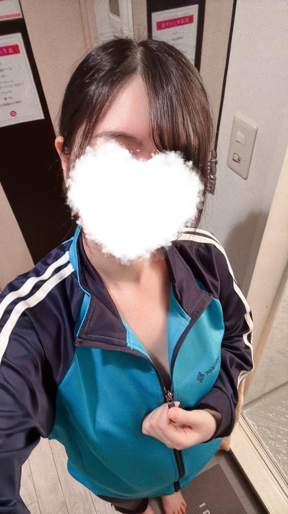 登校！<img class="emojione" alt="✨" title=":sparkles:" src="https://fuzoku.jp/assets/img/emojione/2728.png"/>