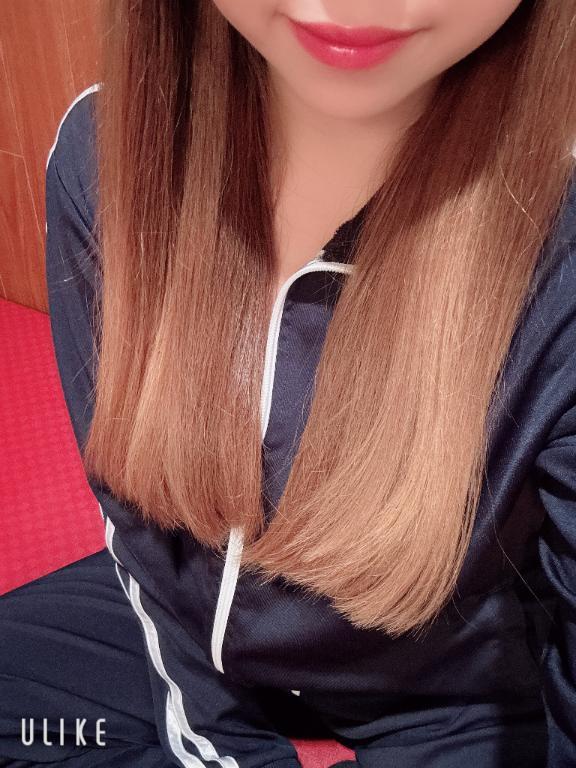 登校したよーっ<img class="emojione" alt="💗" title=":heartpulse:" src="https://fuzoku.jp/assets/img/emojione/1f497.png"/>