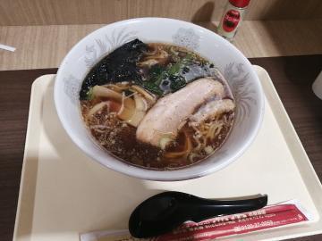 <img class="emojione" alt="🍜" title=":ramen:" src="https://fuzoku.jp/assets/img/emojione/1f35c.png"/>美味しい醤油ラーメン