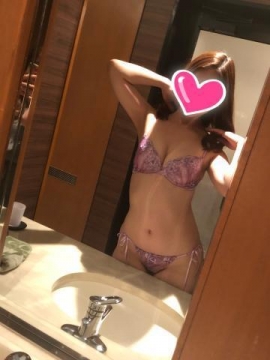 お腹空いたからご飯買って帰りますね!
