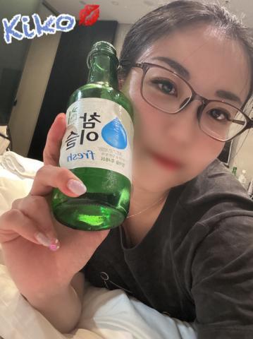 〇ワイン<img class="emojione" alt="🍷" title=":wine_glass:" src="https://fuzoku.jp/assets/img/emojione/1f377.png"/>だけは苦手なの( ´･ω･`)