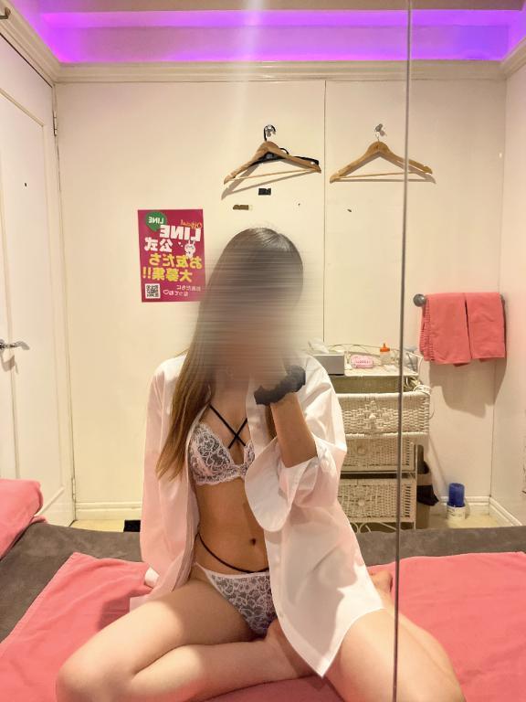 我慢できない<img class="emojione" alt="💕" title=":two_hearts:" src="https://fuzoku.jp/assets/img/emojione/1f495.png"/>