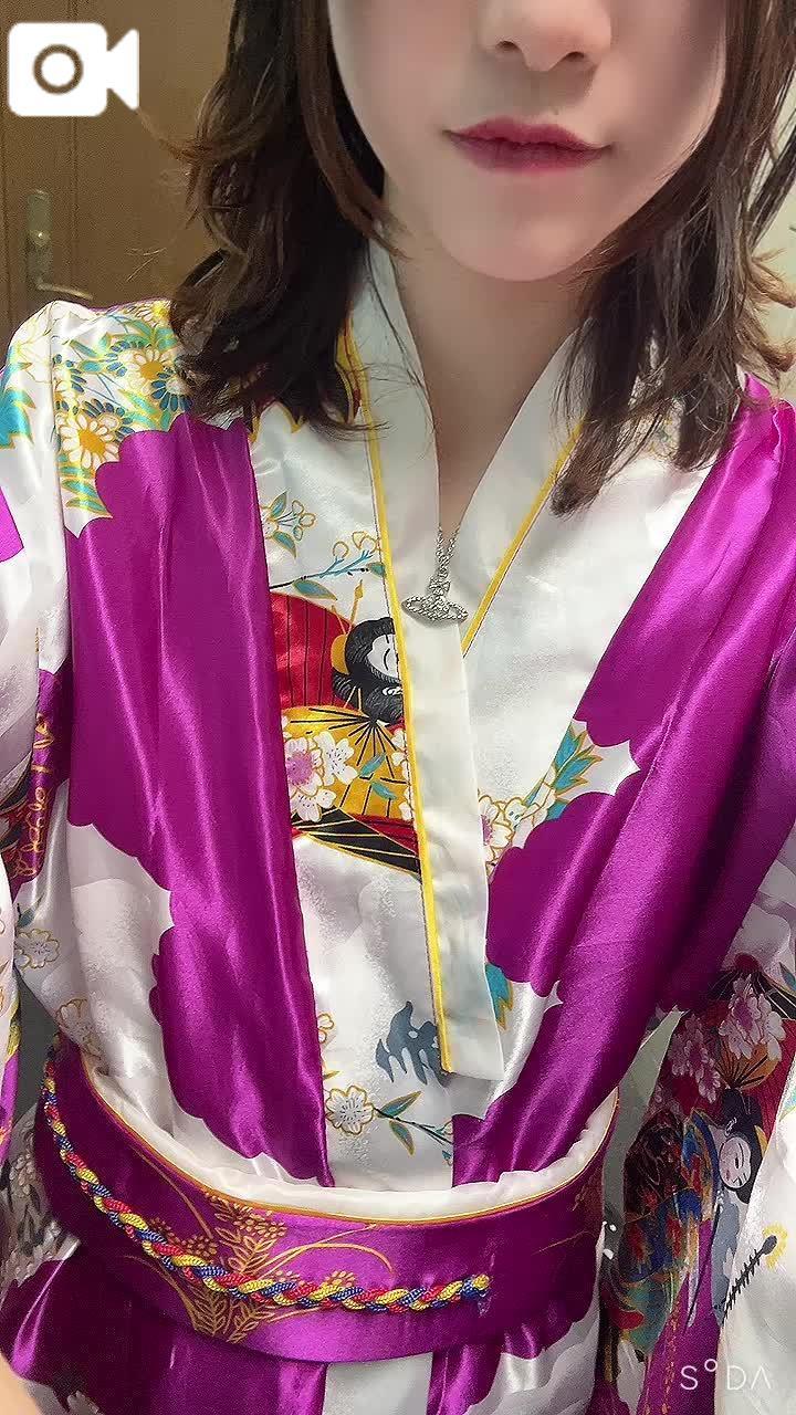 紫好きなの<img class="emojione" alt="💜" title=":purple_heart:" src="https://fuzoku.jp/assets/img/emojione/1f49c.png"/>