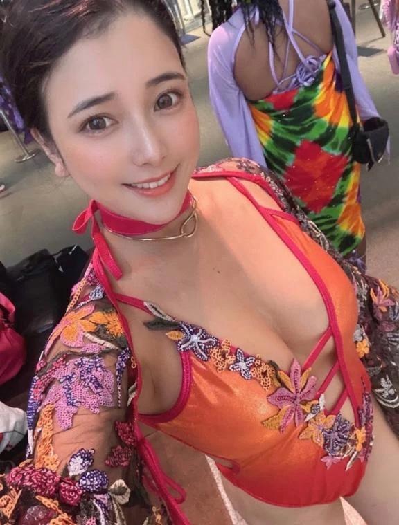 顔出し