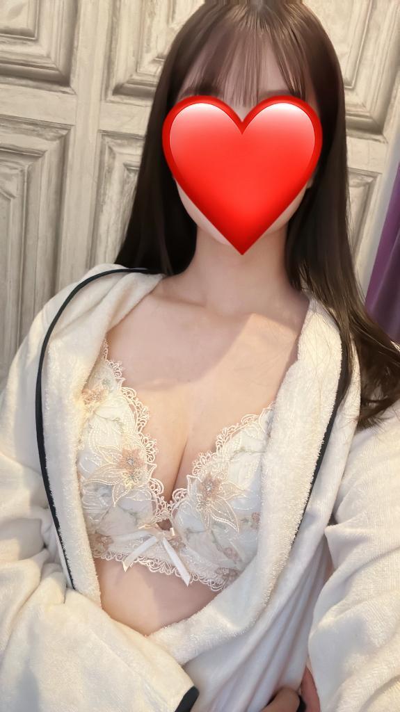 <img class="emojione" alt="💄" title=":lipstick:" src="https://fuzoku.jp/assets/img/emojione/1f484.png"/>ちょっぴり緊張、でも楽しみです&hellip;♡