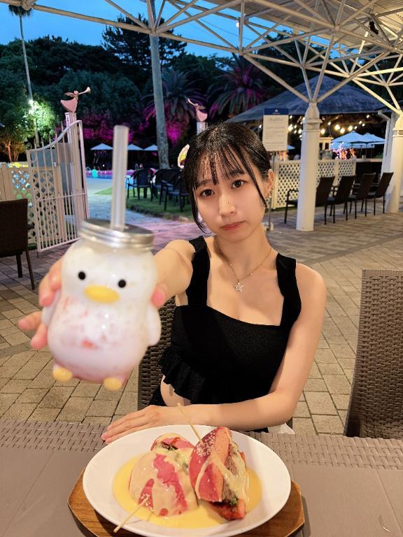 【⑥】ナイトプール行ってきた<img class="emojione" alt="👙" title=":bikini:" src="https://fuzoku.jp/assets/img/emojione/1f459.png"/><img class="emojione" alt="🌙" title=":crescent_moon:" src="https://fuzoku.jp/assets/img/emojione/1f319.png"/>