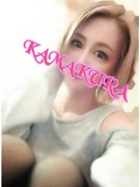 ねる　衝撃的アイドル級激かわ美女！
