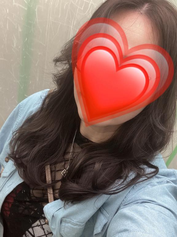 髪型変更<img class="emojione" alt="💕" title=":two_hearts:" src="https://fuzoku.jp/assets/img/emojione/1f495.png"/>