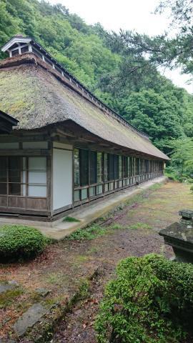 茅葺き屋根に癒されて‥