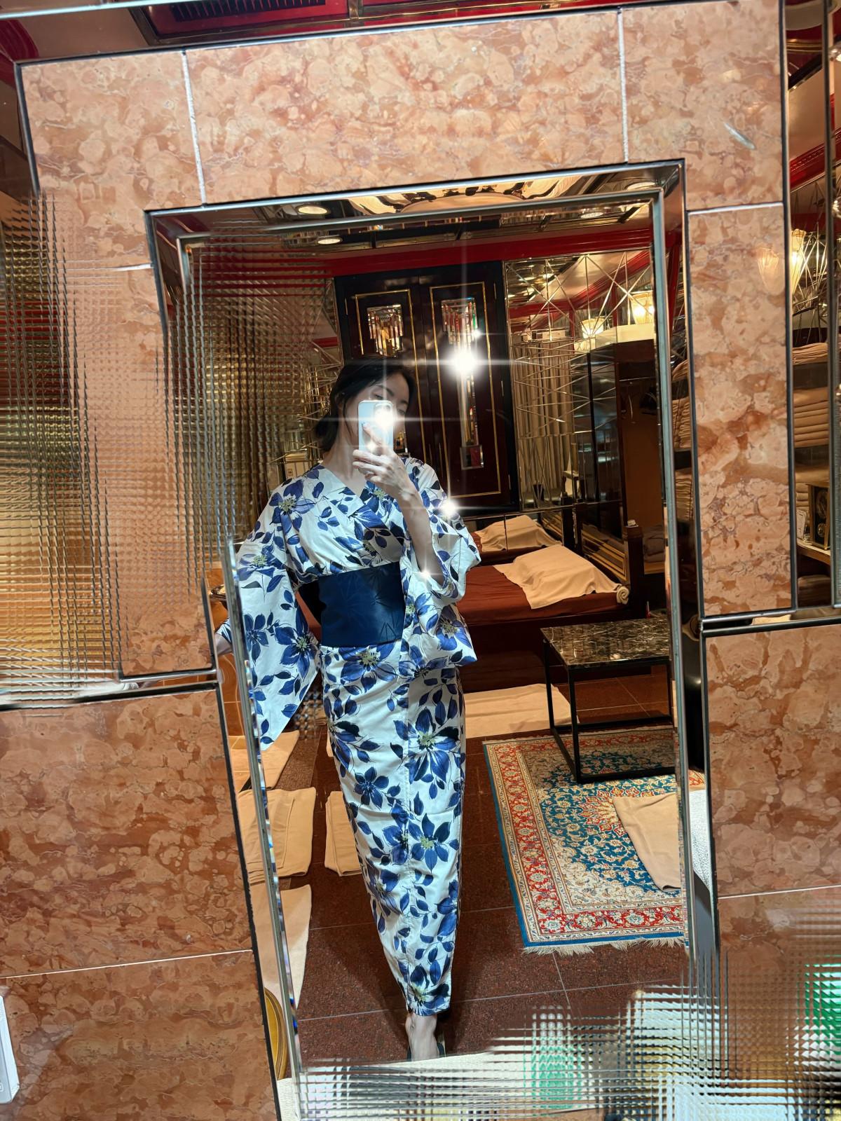 浴衣始めました<img class="emojione" alt="🎐" title=":wind_chime:" src="https://fuzoku.jp/assets/img/emojione/1f390.png"/>