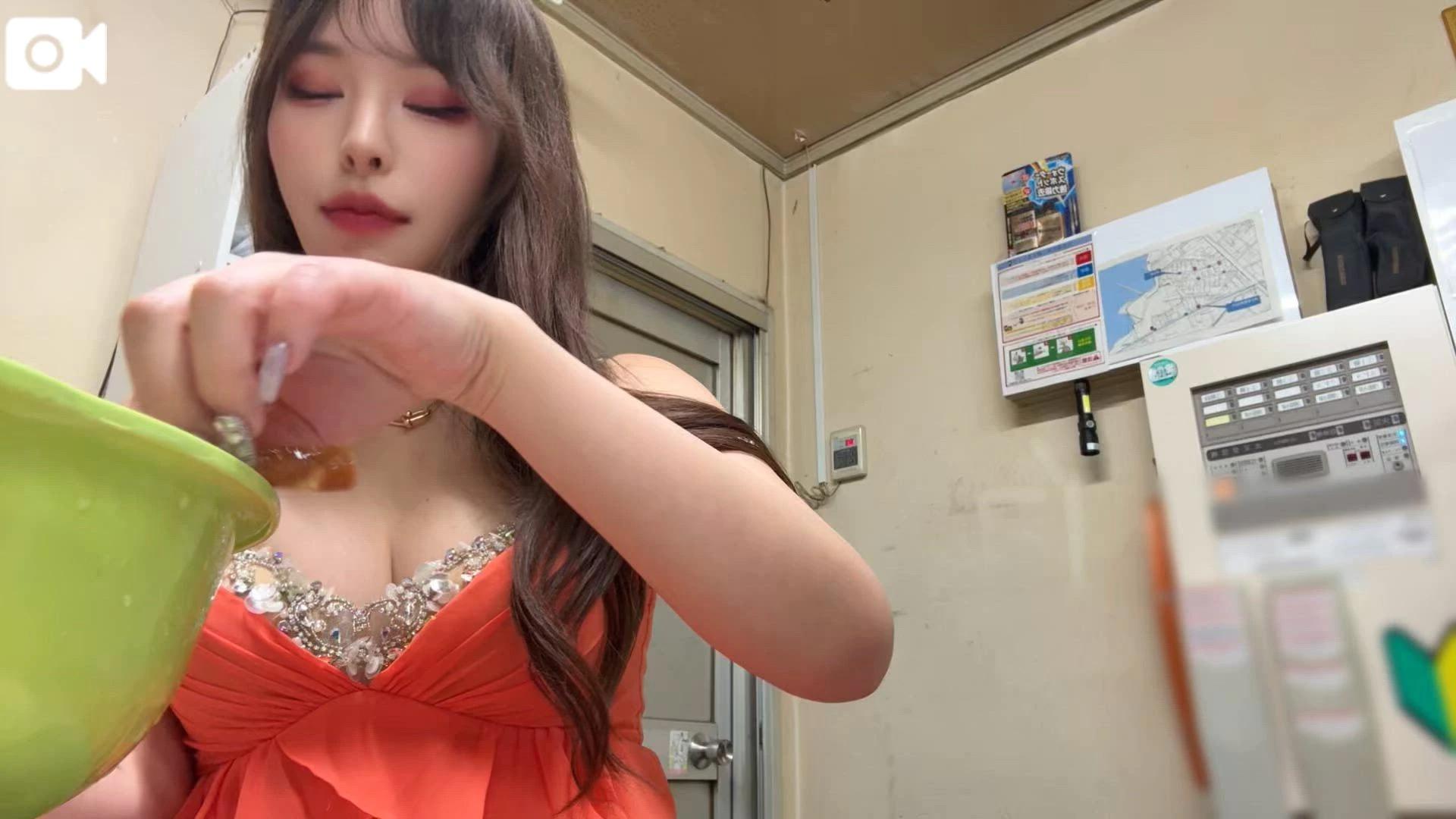 ビックリ仰天ほたるんるん<img class="emojione" alt="🦀" title=":crab:" src="https://fuzoku.jp/assets/img/emojione/1f980.png"/>