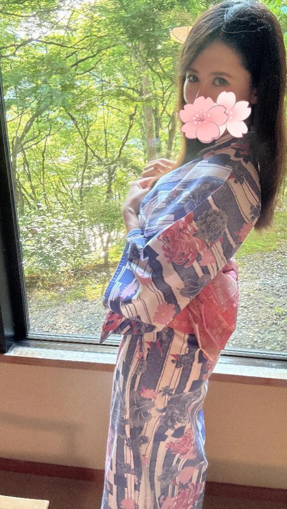 今日はあづい<img class="emojione" alt="☀️" title=":sunny:" src="https://fuzoku.jp/assets/img/emojione/2600.png"/>