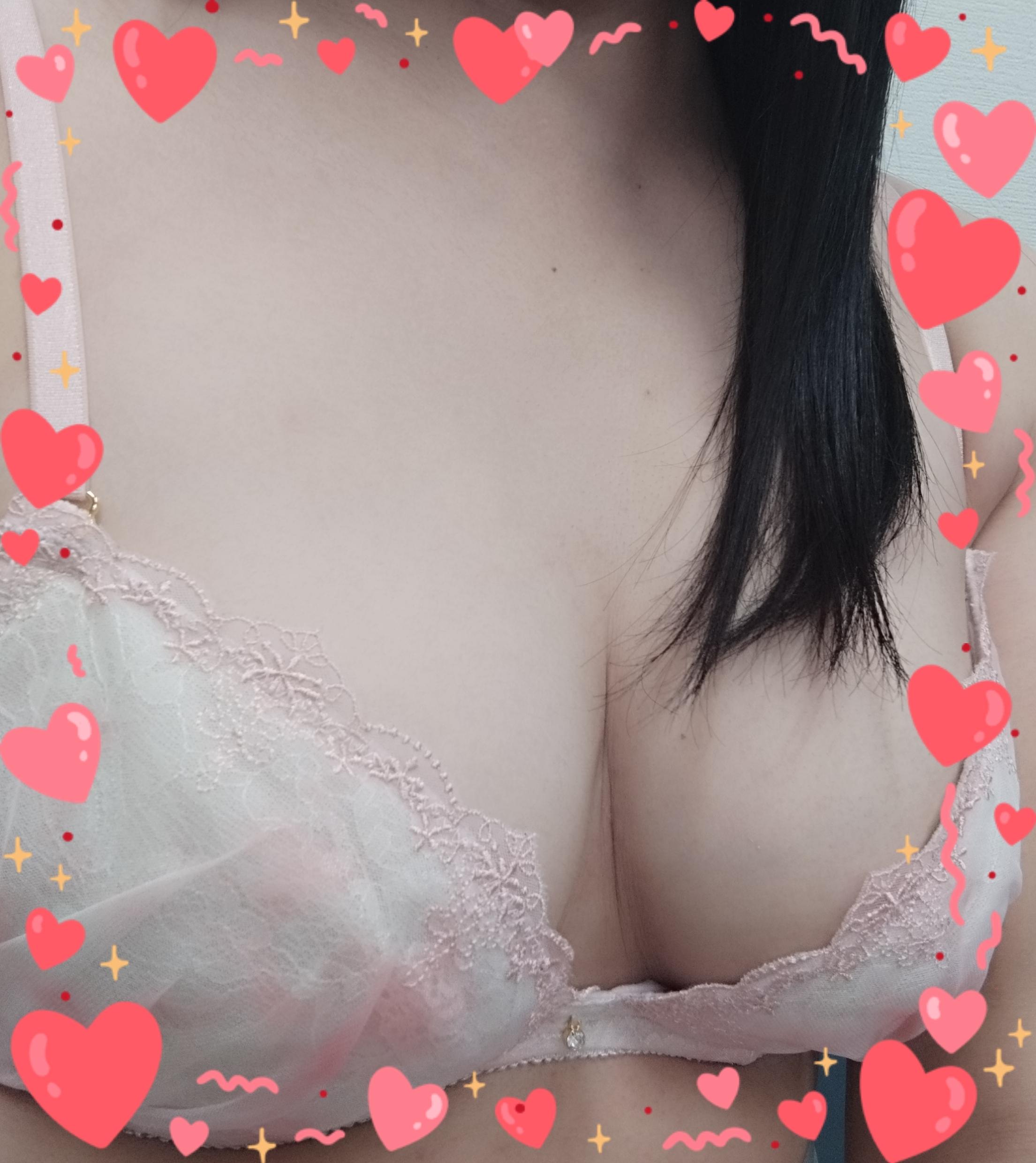 出勤してました<img class="emojione" alt="✨" title=":sparkles:" src="https://fuzoku.jp/assets/img/emojione/2728.png"/>