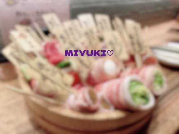 食べ物食べ物〜<img class="emojione" alt="🥕" title=":carrot:" src="https://fuzoku.jp/assets/img/emojione/1f955.png"/>
