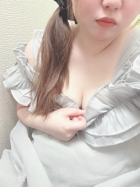 今日もあつい〜🥵けど出勤します<img class="emojione" alt="💕" title=":two_hearts:" src="https://fuzoku.jp/assets/img/emojione/1f495.png"/>