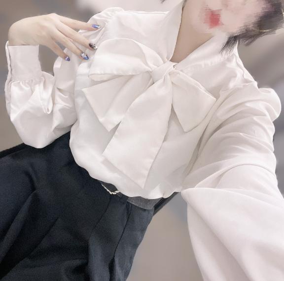 人肌恋しい𝐄𝐯𝐞𝐫𝐲𝐝𝐚𝐲