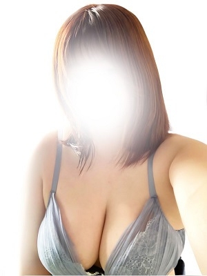 人妻みやび