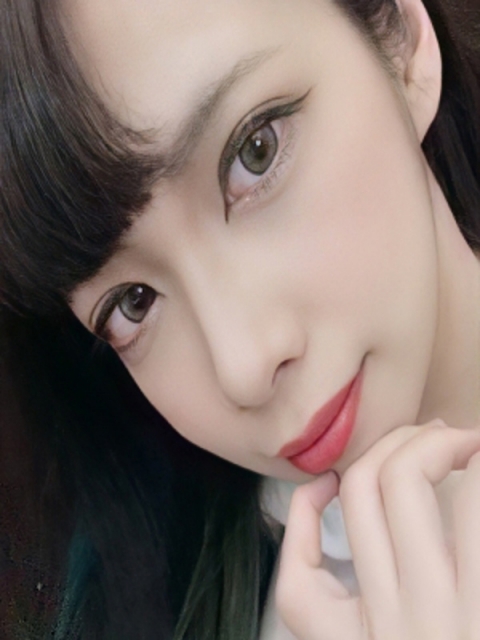 新人りせ