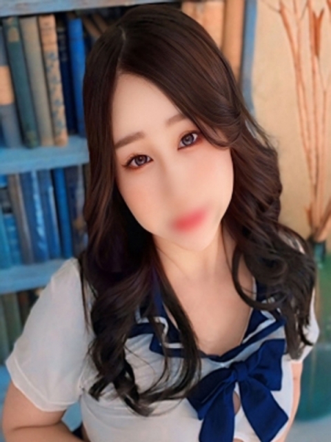 新人さゆ