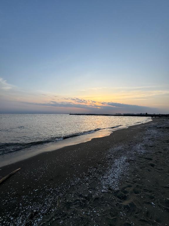 疲れた日は無理せず過ごそう<img class="emojione" alt="🌝" title=":full_moon_with_face:" src="https://fuzoku.jp/assets/img/emojione/1f31d.png"/><img class="emojione" alt="💗" title=":heartpulse:" src="https://fuzoku.jp/assets/img/emojione/1f497.png"/>