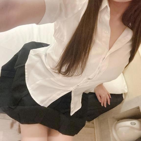 寝るよ<img class="emojione" alt="😴" title=":sleeping:" src="https://fuzoku.jp/assets/img/emojione/1f634.png"/>