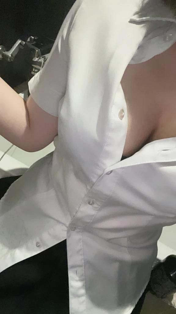 0:55のお兄様<img class="emojione" alt="✉️" title=":envelope:" src="https://fuzoku.jp/assets/img/emojione/2709.png"/>