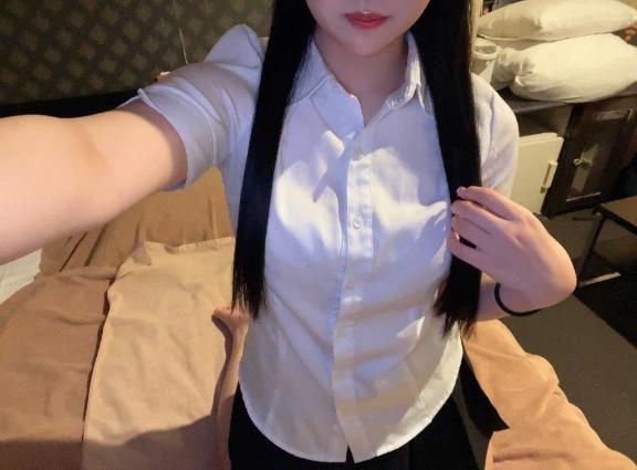 あと少し<img class="emojione" alt="🌙" title=":crescent_moon:" src="https://fuzoku.jp/assets/img/emojione/1f319.png"/>*.｡