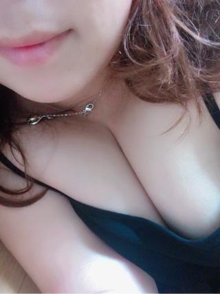 <img class="emojione" alt="❤️" title=":heart:" src="https://fuzoku.jp/assets/img/emojione/2764.png"/> 頑張り過ぎは不調の引き金🪭