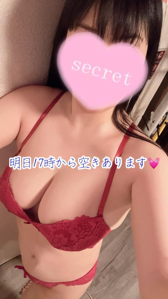 明日18時から空きあります<img class="emojione" alt="💓" title=":heartbeat:" src="https://fuzoku.jp/assets/img/emojione/1f493.png"/>