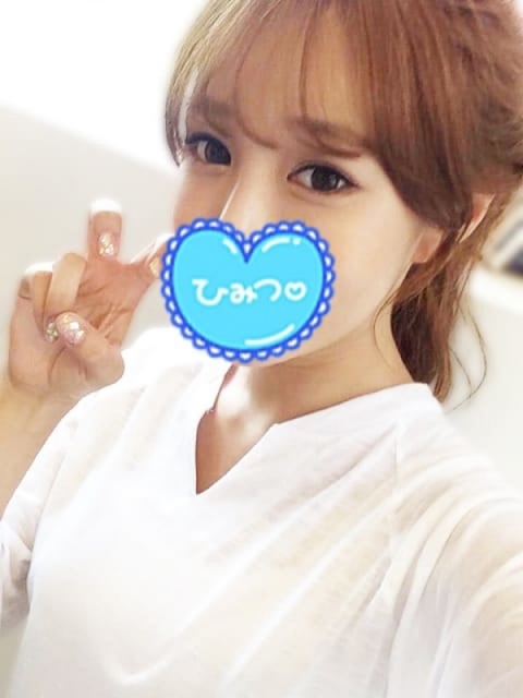 桃瀬るるな