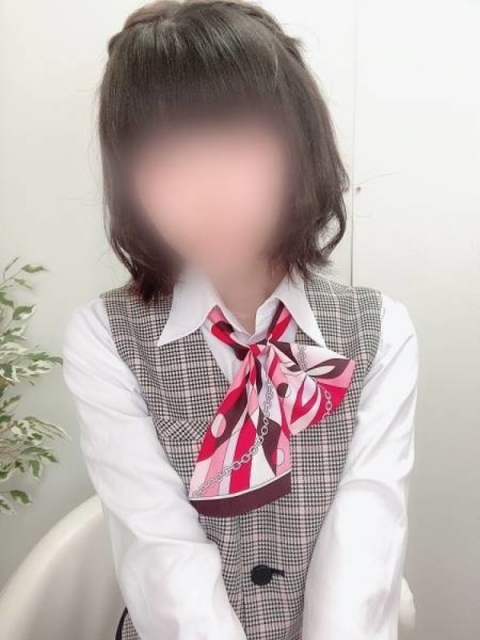 新人ゆりあ/ヘルス課