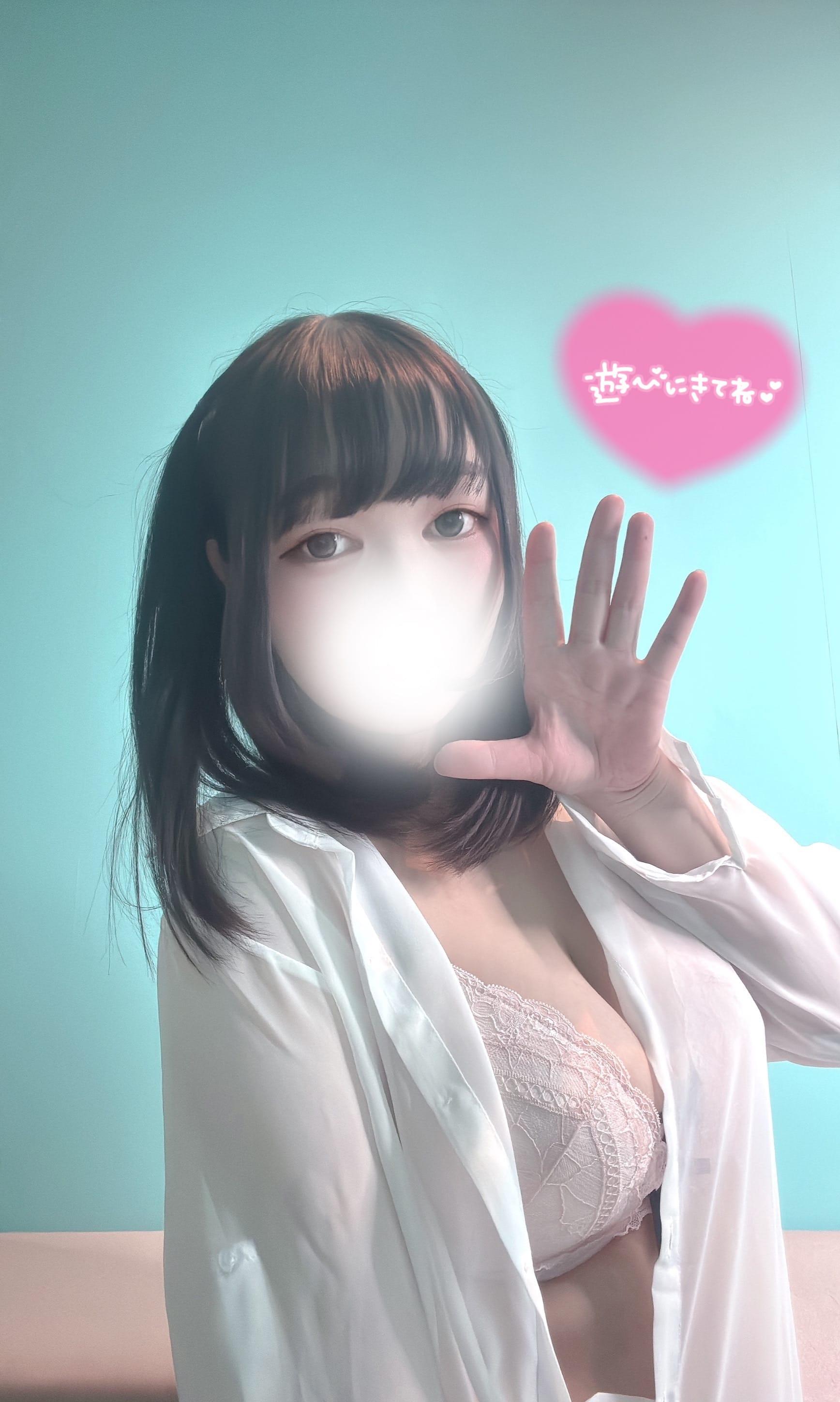 スケスケシャツ最後だよん( ᵒ̴̶̷̥᷄꒳ᵒ̴̶̷̥̥᷅ )