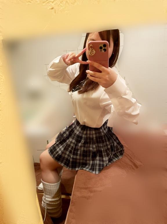 <img class="emojione" alt="🏮" title=":izakaya_lantern:" src="https://fuzoku.jp/assets/img/emojione/1f3ee.png"/>