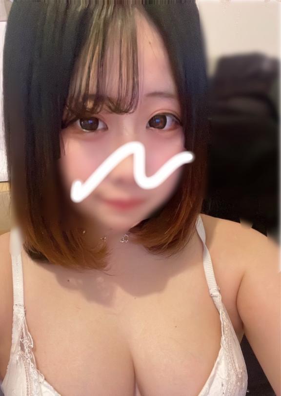 出勤しました<img class="emojione" alt="✊🏻" title=":fist_tone1:" src="https://fuzoku.jp/assets/img/emojione/270a-1f3fb.png"/>𖤐 ̖´-
