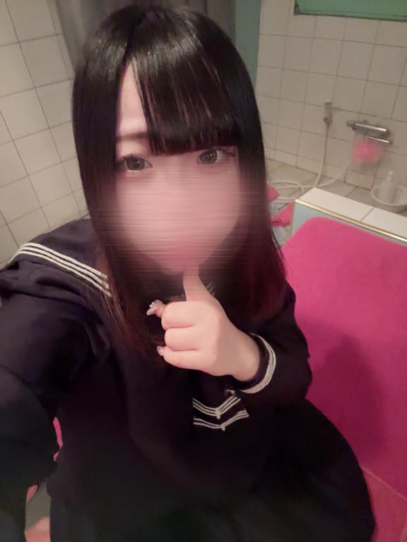 登校してるよ〜( ᴖ ·̫ ᴖ )<img class="emojione" alt="💤" title=":zzz:" src="https://fuzoku.jp/assets/img/emojione/1f4a4.png"/>❤︎