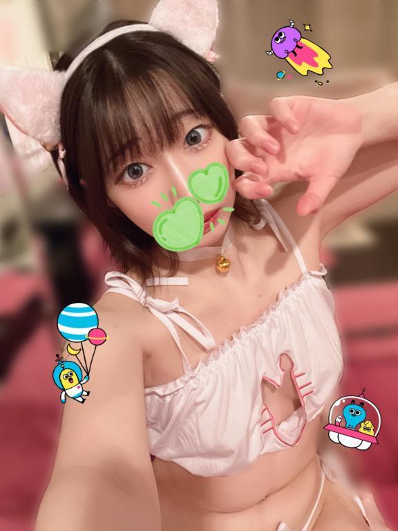 登校中にゃ