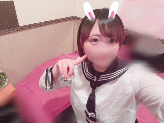 待てるよー！<img class="emojione" alt="💞" title=":revolving_hearts:" src="https://fuzoku.jp/assets/img/emojione/1f49e.png"/>