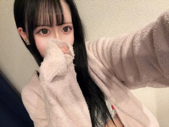 髪染めました🫶<img class="emojione" alt="🏻" title=":tone1:" src="https://fuzoku.jp/assets/img/emojione/1f3fb.png"/><img class="emojione" alt="🎶" title=":notes:" src="https://fuzoku.jp/assets/img/emojione/1f3b6.png"/>