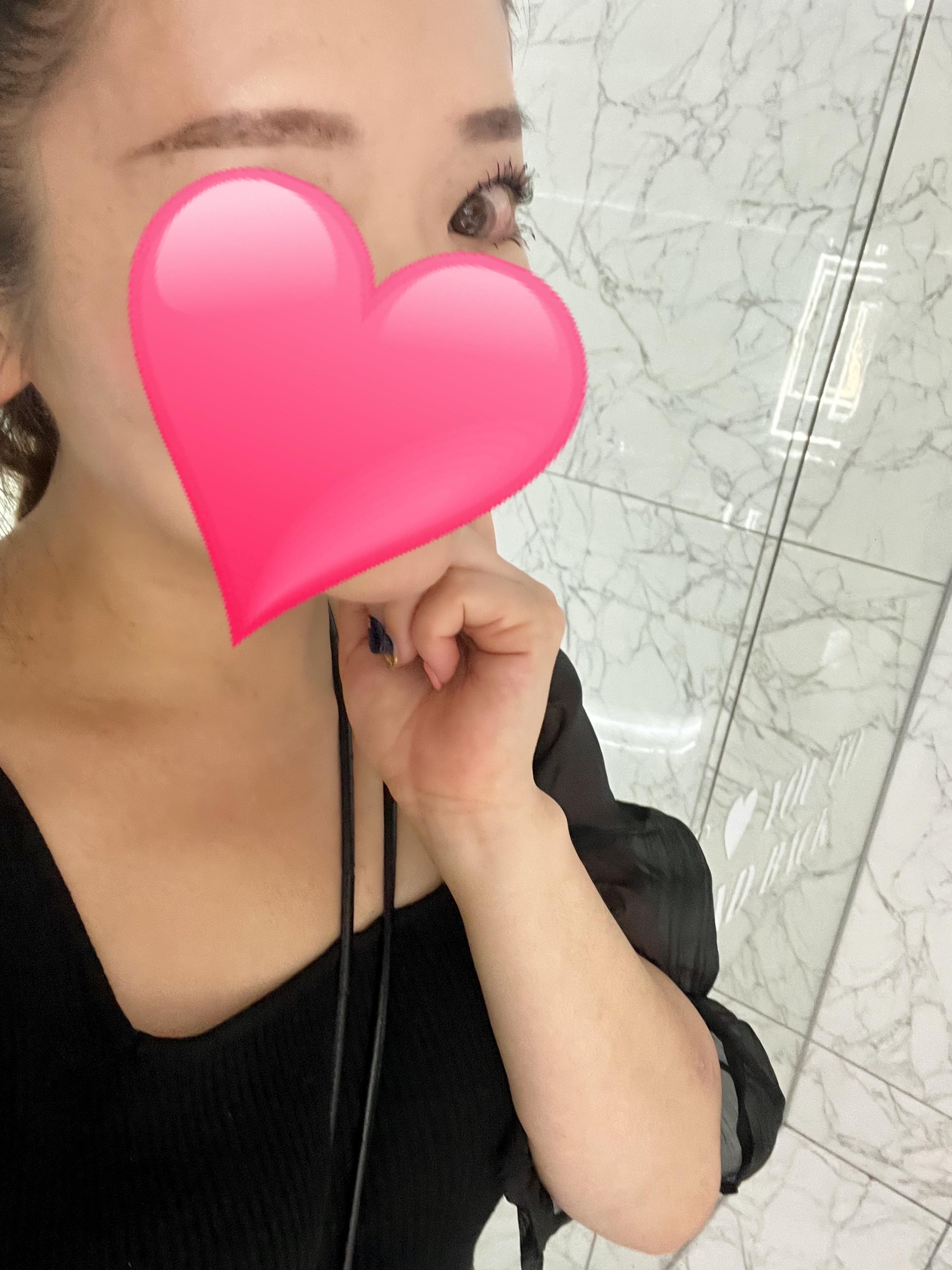 セーフ<img class="emojione" alt="😳" title=":flushed:" src="https://fuzoku.jp/assets/img/emojione/1f633.png"/><img class="emojione" alt="💜" title=":purple_heart:" src="https://fuzoku.jp/assets/img/emojione/1f49c.png"/>