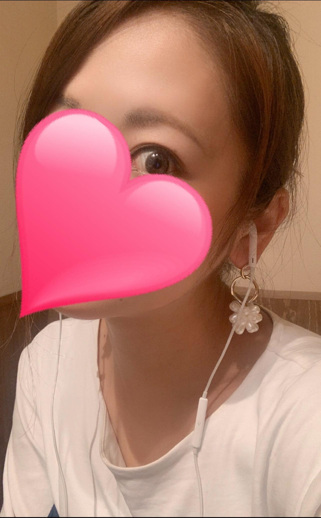 読み終わる🥳<img class="emojione" alt="🖤" title=":black_heart:" src="https://fuzoku.jp/assets/img/emojione/1f5a4.png"/>