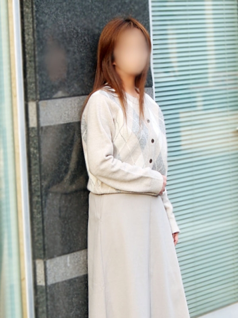 あきな